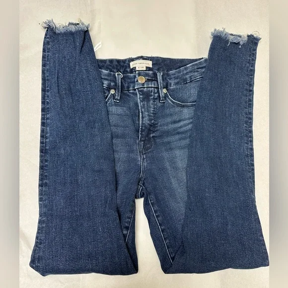 Good American GOOD LEGS RAW STEP HEM